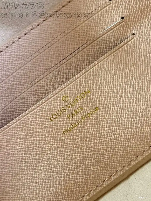 VUITTON LOUIS on Wallet Ivy-23.5*12*4.3cm Chain 0614